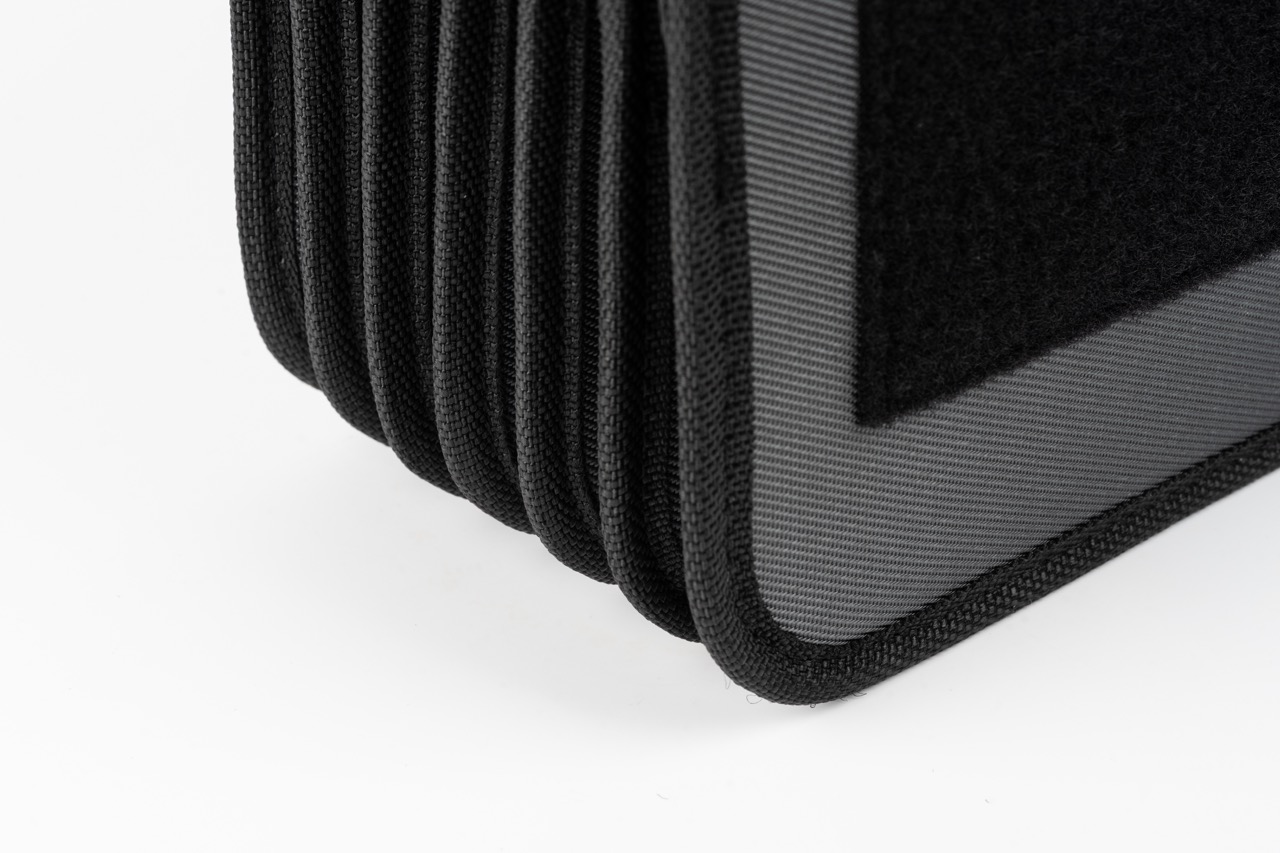 NiSi Cinema Filter Pouch II 4x5.65 – seitliche Detailansicht der gepolsterten Fachstruktur