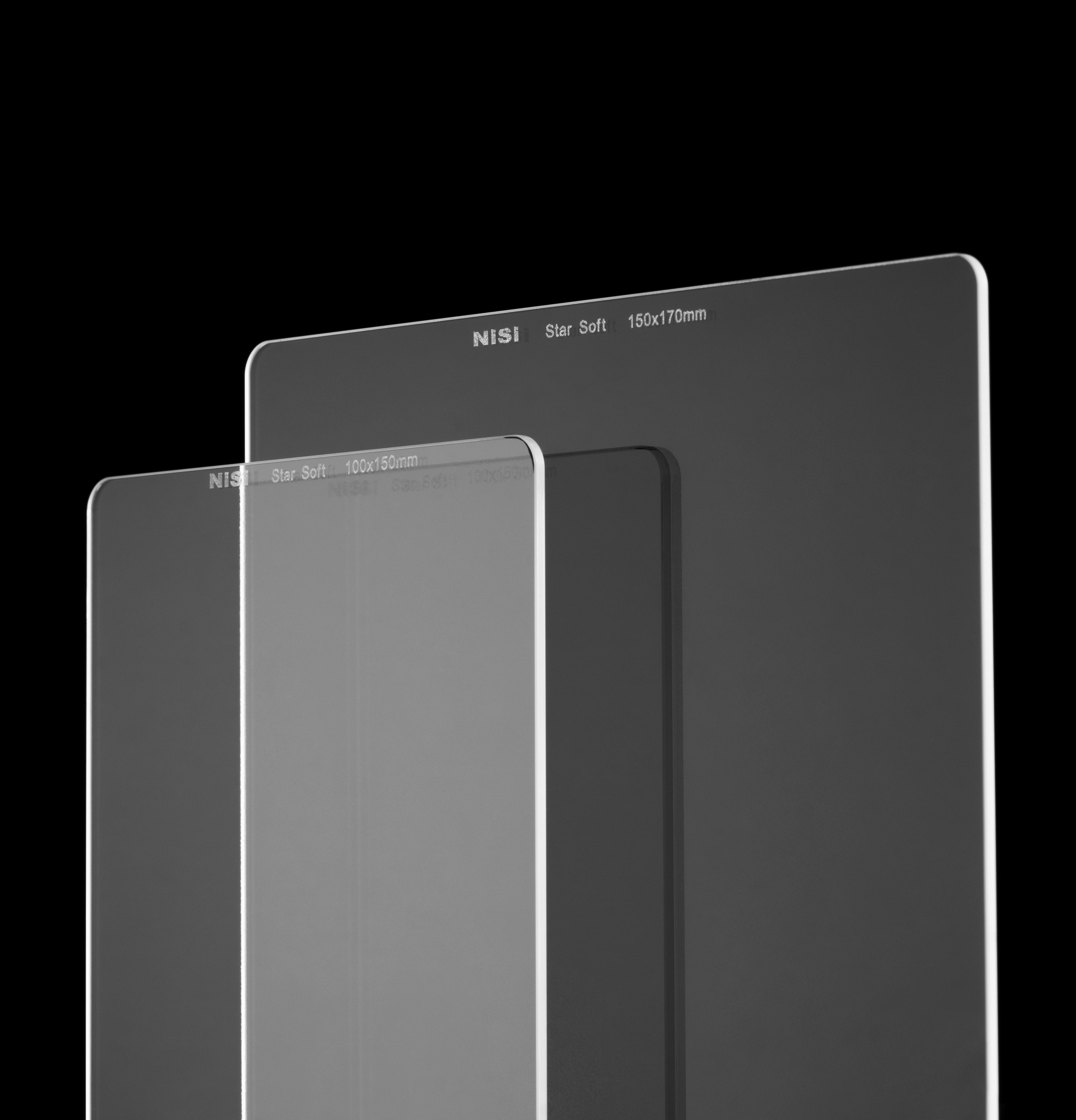 2 Nisi Star Soft Filter vor schwarzem Hintergrund