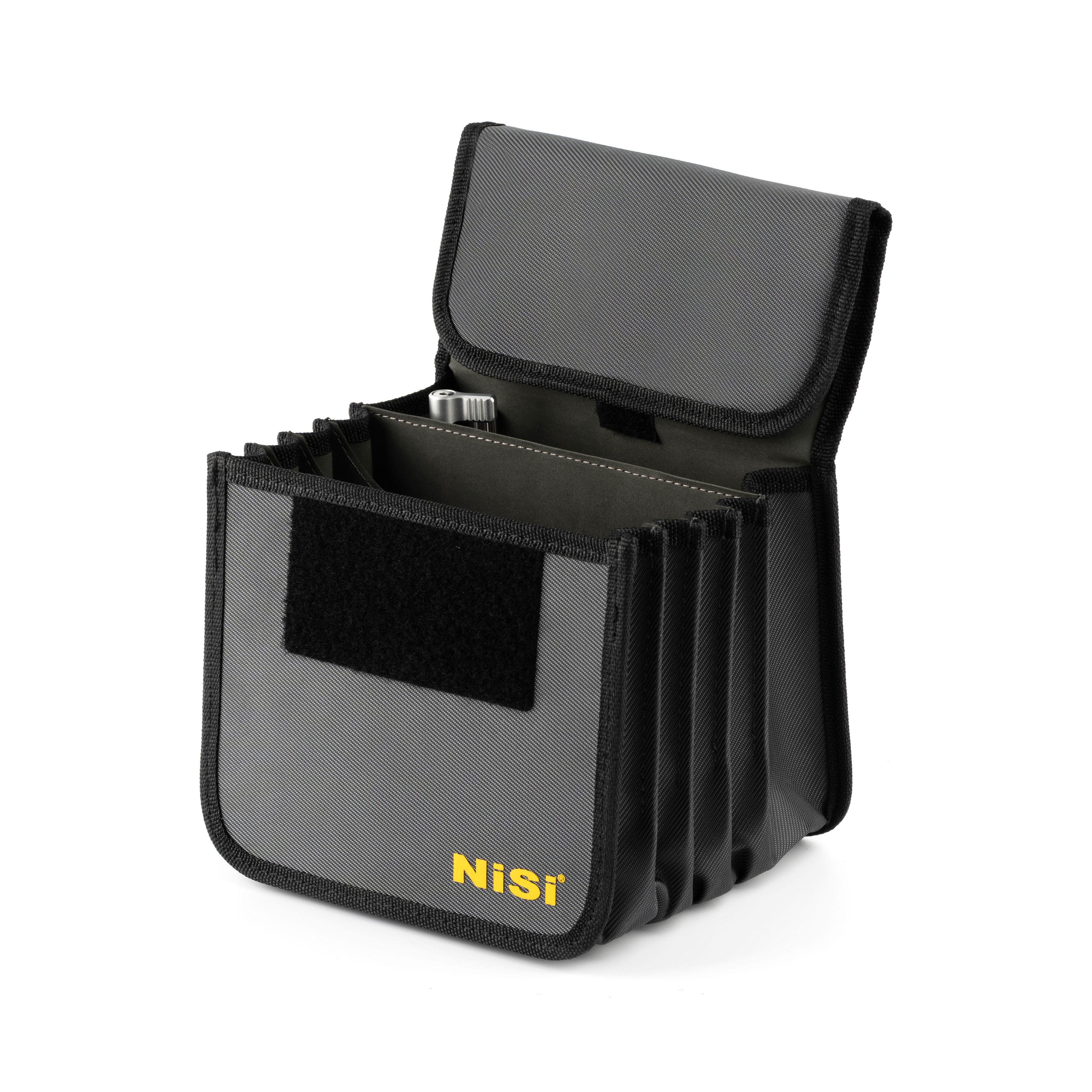 NiSi JetMag Pro Tasche für Matte Box geöffnet mit mehreren unterteilten Fächern zur Aufbewahrung