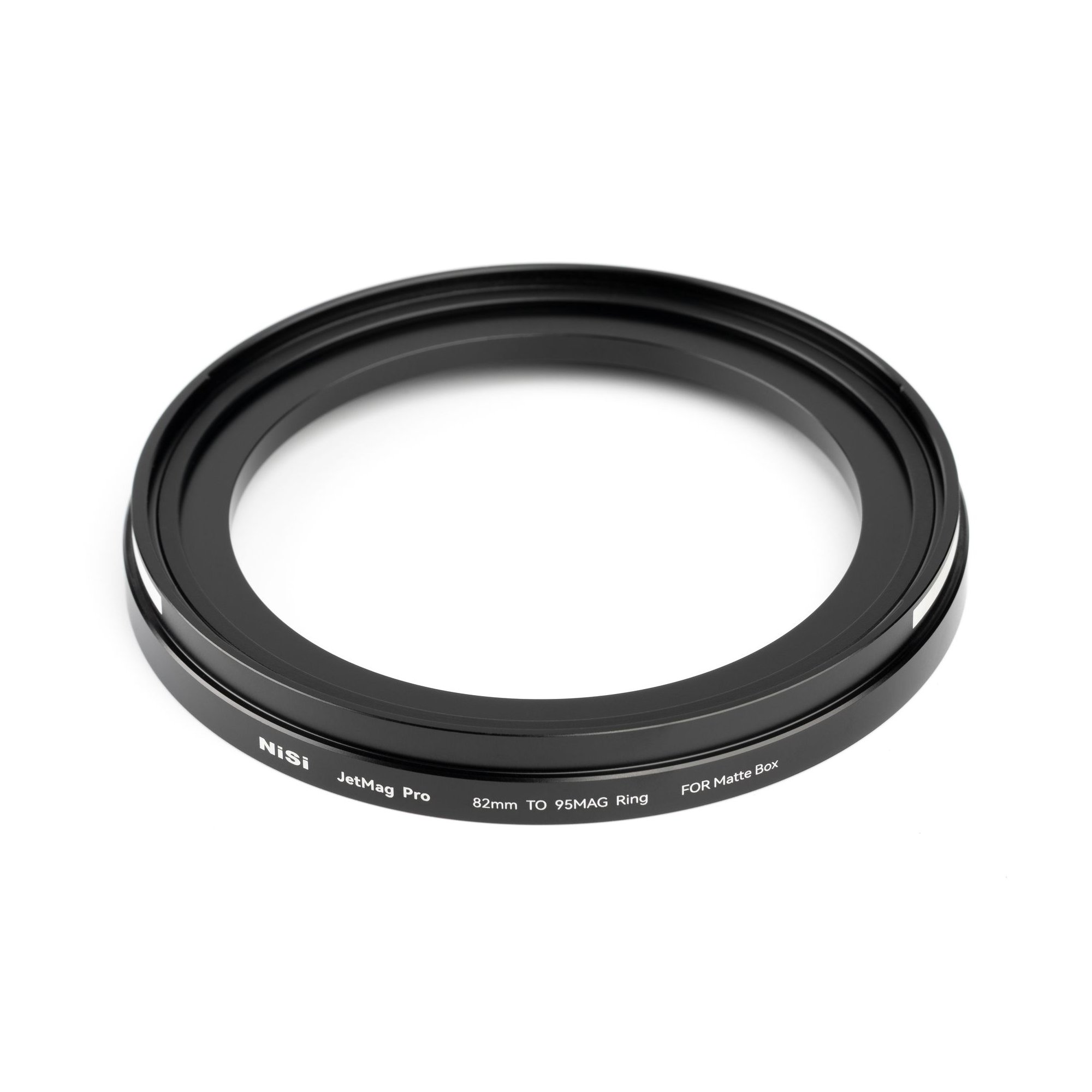 NiSi JetMag Pro 82mm Adapterring für Matte Box und 95MAG Filtersystem in schräger Ansicht